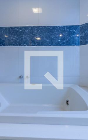 Casa de condomínio à venda com 600m², 6 quartos e 4 vagas Casa de condomínio à venda com 600m², 6 quartos e 4 vagasSuíte 3 - Banheiro