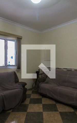 Casa à venda com 290m², 3 quartos e 2 vagas Casa à venda com 290m², 3 quartos e 2 vagasSala