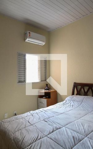 Casa à venda com 290m², 3 quartos e 2 vagas Casa à venda com 290m², 3 quartos e 2 vagasQuarto 2