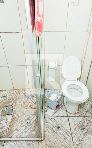 Casa à venda com 350m², 3 quartos e 4 vagasBanheiro