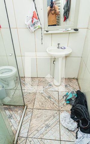 Casa à venda com 350m², 3 quartos e 4 vagasBanheiro
