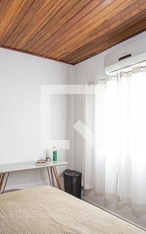 Casa à venda com 141m², 3 quartos e 1 vaga Casa à venda com 141m², 3 quartos e 1 vagaSuíte