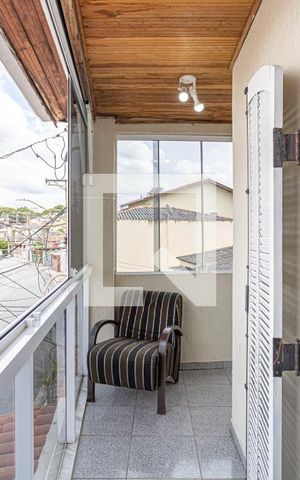 Casa à venda com 141m², 3 quartos e 1 vaga Casa à venda com 141m², 3 quartos e 1 vagaSacada
