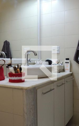 Casa à venda com 650m², 4 quartos e 3 vagasBanheiro Social