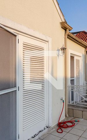 Casa de condomínio à venda com 270m², 4 quartos e 3 vagasVaranda do Quarto 3