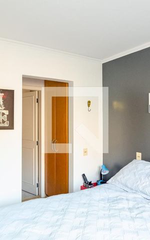 Casa de condomínio à venda com 270m², 4 quartos e 3 vagasSuíte 2