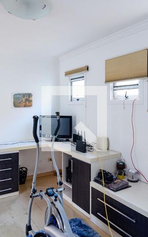 Casa de condomínio à venda com 270m², 4 quartos e 3 vagasHall dos Quartos