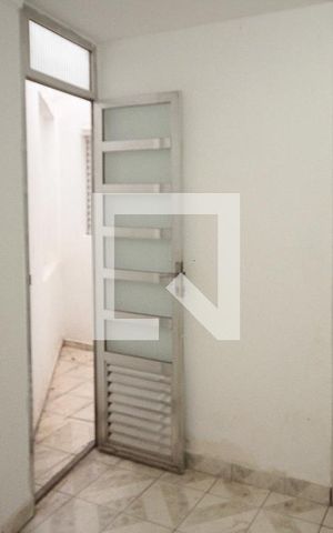 Casa para alugar com 52m², 1 quarto e sem vaga Casa para alugar com 52m², 1 quarto e sem vagaÁrea de Serviço