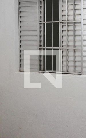 Casa para alugar com 52m², 1 quarto e sem vaga Casa para alugar com 52m², 1 quarto e sem vagaQuintal