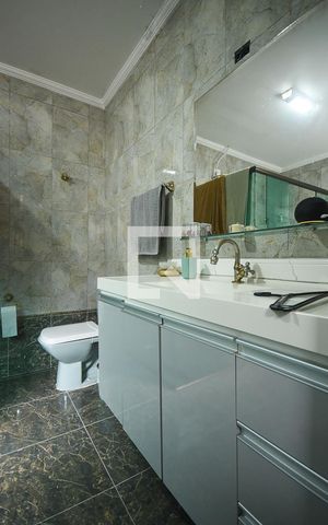 Casa à venda com 147m², 2 quartos e 2 vagas Casa à venda com 147m², 2 quartos e 2 vagasBanheiro suíte
