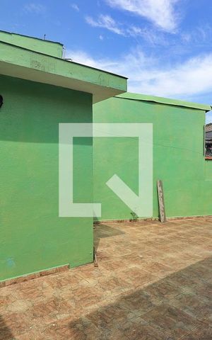 Casa para alugar com 100m², 3 quartos e 1 vagaQuintal