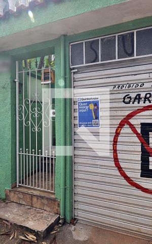 Casa para alugar com 100m², 3 quartos e 1 vagaFachada