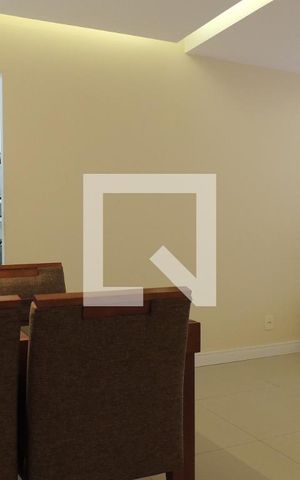 Apartamento à venda com 75m², 2 quartos e 1 vagaSala