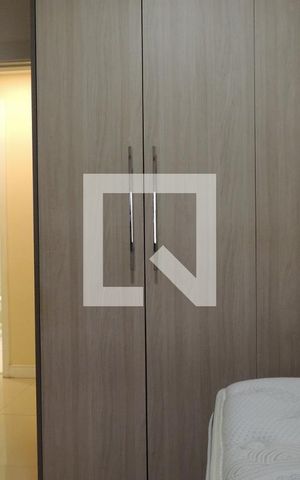 Apartamento à venda com 75m², 2 quartos e 1 vagaQuarto 2 - Armários