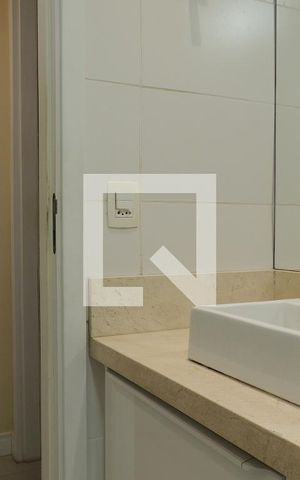Apartamento à venda com 75m², 2 quartos e 1 vagaBanheiro Social