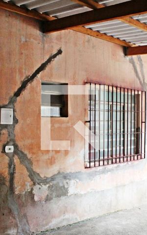 Casa à venda com 202m², 2 quartos e 2 vagasFachada