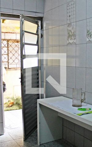 Casa à venda com 202m², 2 quartos e 2 vagasCozinha