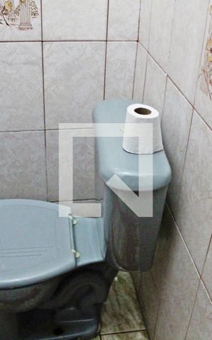 Casa à venda com 202m², 2 quartos e 2 vagasLavabo