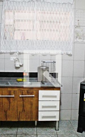 Casa à venda com 202m², 2 quartos e 2 vagasCozinha
