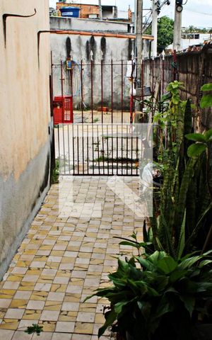 Casa à venda com 202m², 2 quartos e 2 vagasQuintal