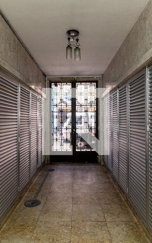 Apartamento à venda com 130m², 2 quartos e sem vagaHall de Entrada