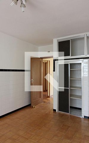 Casa para alugar com 350m², 2 quartos e 4 vagasCozinha