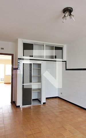 Casa para alugar com 350m², 2 quartos e 4 vagasCozinha