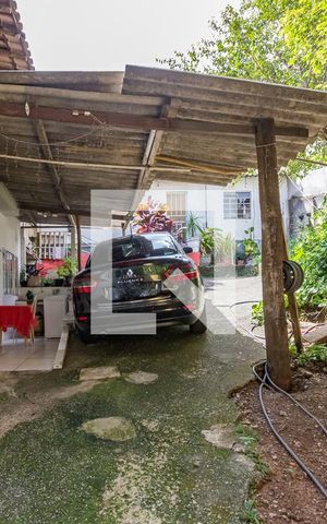 Casa à venda com 463m², 5 quartos e 5 vagas Casa à venda com 463m², 5 quartos e 5 vagasCasa 3