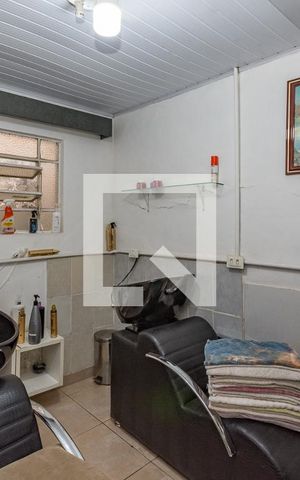 Casa à venda com 463m², 5 quartos e 5 vagas Casa à venda com 463m², 5 quartos e 5 vagasQuarto 1