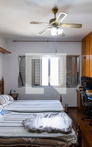 Casa à venda com 225m², 3 quartos e 5 vagas Casa à venda com 225m², 3 quartos e 5 vagasSuíte 1