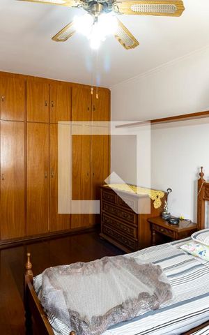 Casa à venda com 225m², 3 quartos e 5 vagas Casa à venda com 225m², 3 quartos e 5 vagasSuíte 1
