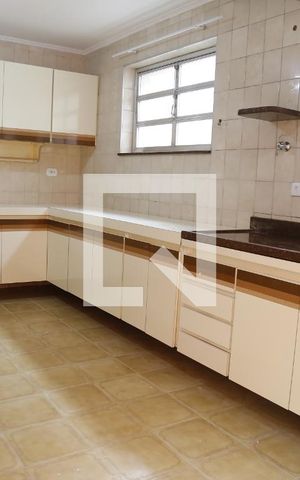Casa à venda com 155m², 4 quartos e 2 vagasCozinha