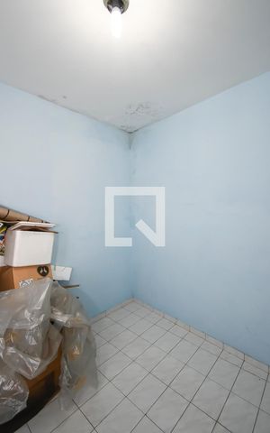 Casa à venda com 440m², 7 quartos e 6 vagas Casa à venda com 440m², 7 quartos e 6 vagasQuarto 3
