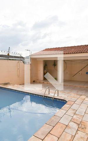 Casa à venda com 440m², 7 quartos e 6 vagas Casa à venda com 440m², 7 quartos e 6 vagasÁrea externa
