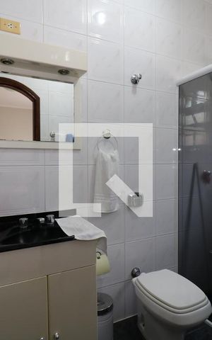 Casa à venda com 258m², 4 quartos e 5 vagasBanheiro da Suíte 1