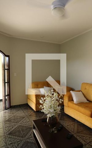 Casa à venda com 258m², 4 quartos e 5 vagasSala