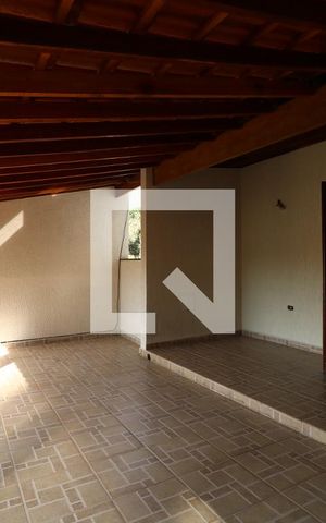 Casa à venda com 258m², 4 quartos e 5 vagasVaranda Frente