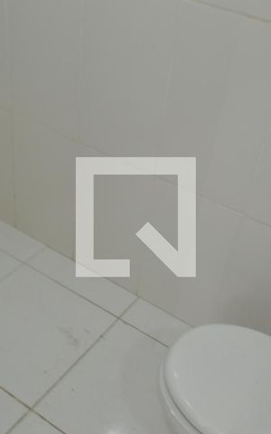 Casa de condomínio à venda com 120m², 4 quartos e 1 vagaBanheiro