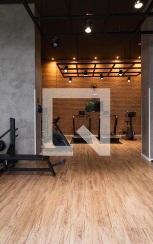 Studio para alugar com 32m², 1 quarto e sem vaga Studio para alugar com 32m², 1 quarto e sem vagaAcademia
