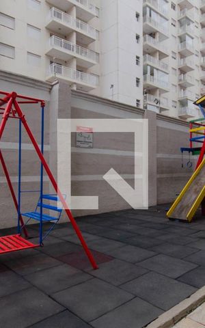 Apartamento para alugar com 42m², 2 quartos e sem vaga Apartamento para alugar com 42m², 2 quartos e sem vagaÁrea Comum - Playground