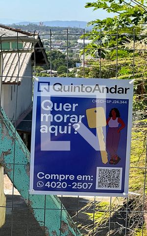 Casa à venda com 90m², 2 quartos e 1 vagaFachada