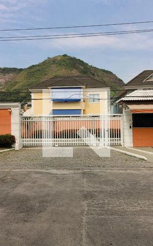 Casa de condomínio à venda com 260m², 5 quartos e 3 vagasFachado do condomínio