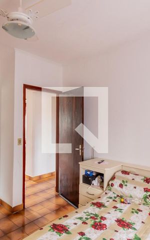 Casa à venda com 262m², 5 quartos e 3 vagas Casa à venda com 262m², 5 quartos e 3 vagasSuíte