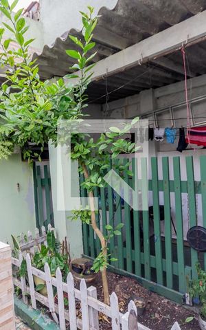 Casa à venda com 262m², 5 quartos e 3 vagas Casa à venda com 262m², 5 quartos e 3 vagasQuintal