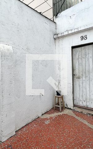 Casa à venda com 70m², 1 quarto e sem vagaFachada