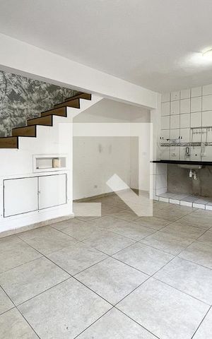 Casa à venda com 70m², 1 quarto e sem vagaSala e Cozinha