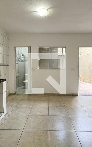 Casa à venda com 70m², 1 quarto e sem vagaSala e Cozinha