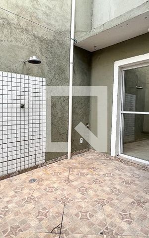 Casa à venda com 70m², 1 quarto e sem vagaÁrea de Serviço e Quintal