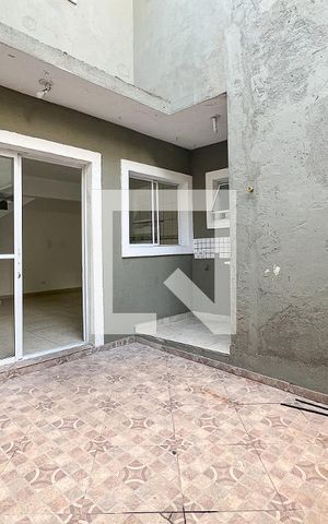 Casa à venda com 70m², 1 quarto e sem vagaÁrea de Serviço e Quintal