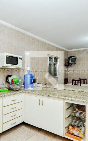 Casa para alugar com 280m², 4 quartos e 4 vagasCozinha